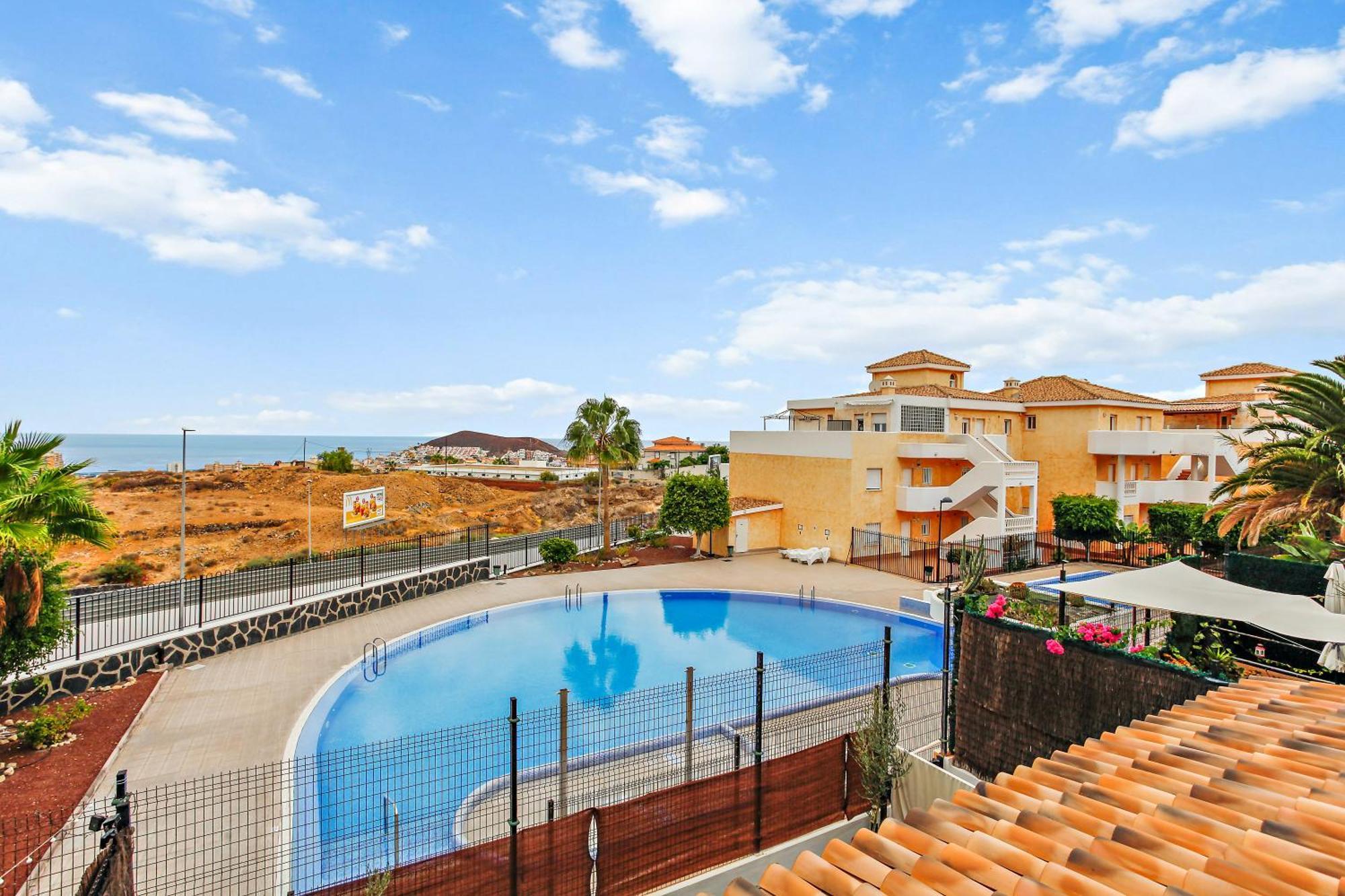 1 Bedroom Giuly Sea Views In Los Cristianos Los Cristianos  Eksteriør billede